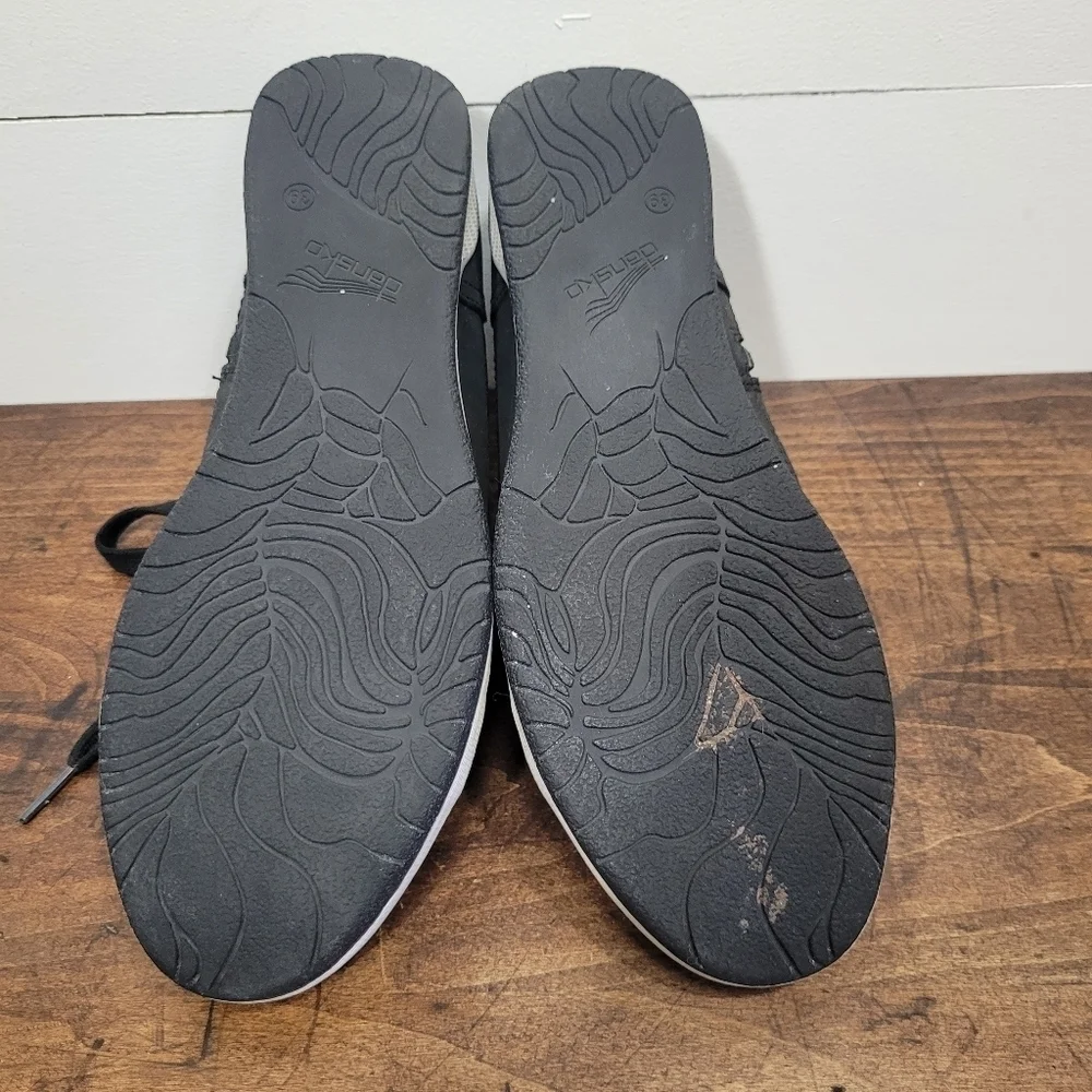 EUC Dansko Shoes Women's sz 39/7.5 US Onyx Milled Nubuck Low Top Zipper Shoes